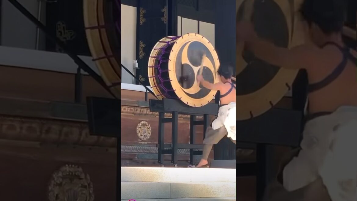 NEXT STOP IS 🚏 Temple Drums 🇯🇵 Japan Big Drums and Plays YAMANASHI #vacation #japan #asiantravel