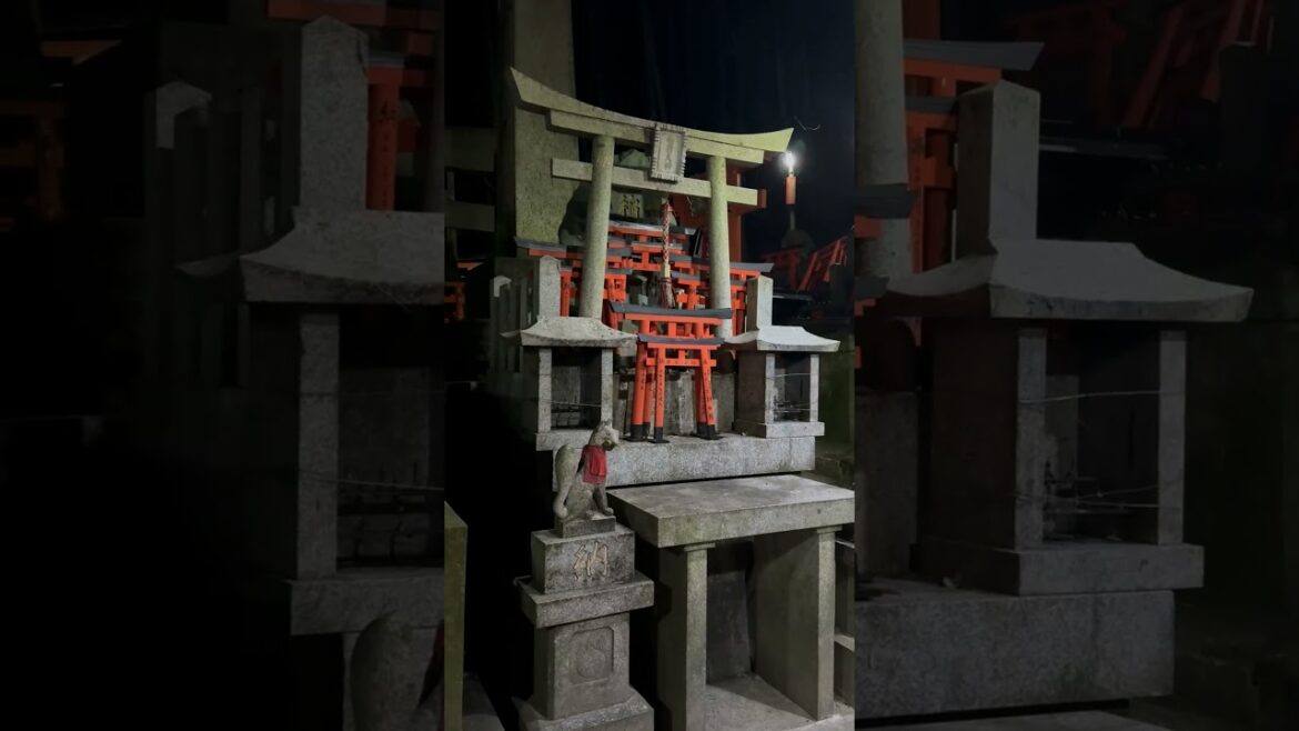 Fushimi-Inari Tour by OTAKU hopper #shorts