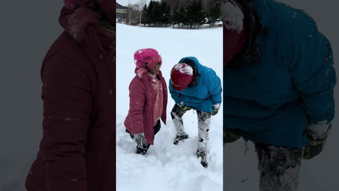 Snow Angle - Snow Fight - Snowmobile - Furano Hokkaido