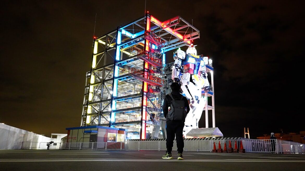 Visiting Yokohama’s Giant Gundam before it got shut down! Visiting Yokohama's Giant Gundam before it got shut down!