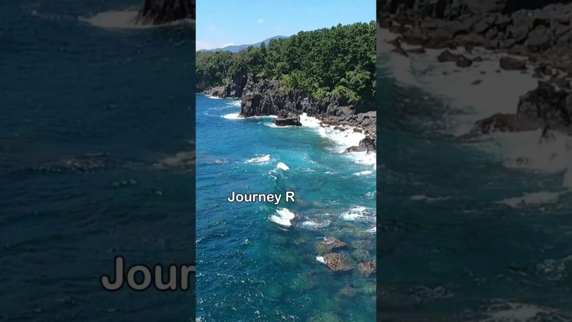 A lighthouse #traveljapan #lighthouse #izupeninsula A lighthouse #traveljapan #lighthouse #izupeninsula