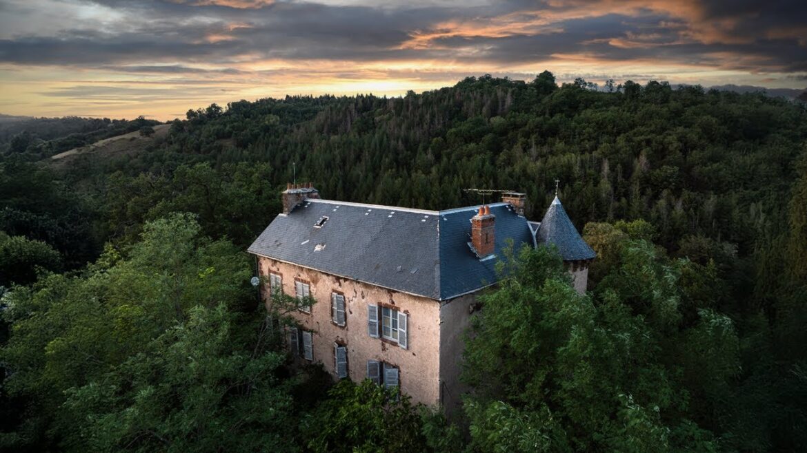 African Family’s Abandoned CASTLE – Isolated in the French Hills! African Family's Abandoned CASTLE - Isolated in the French Hills!