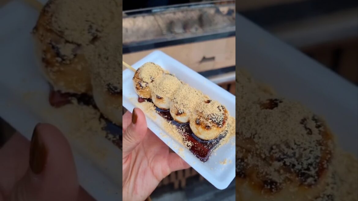 street snacking in higashiyama kyoto japan 🇯🇵