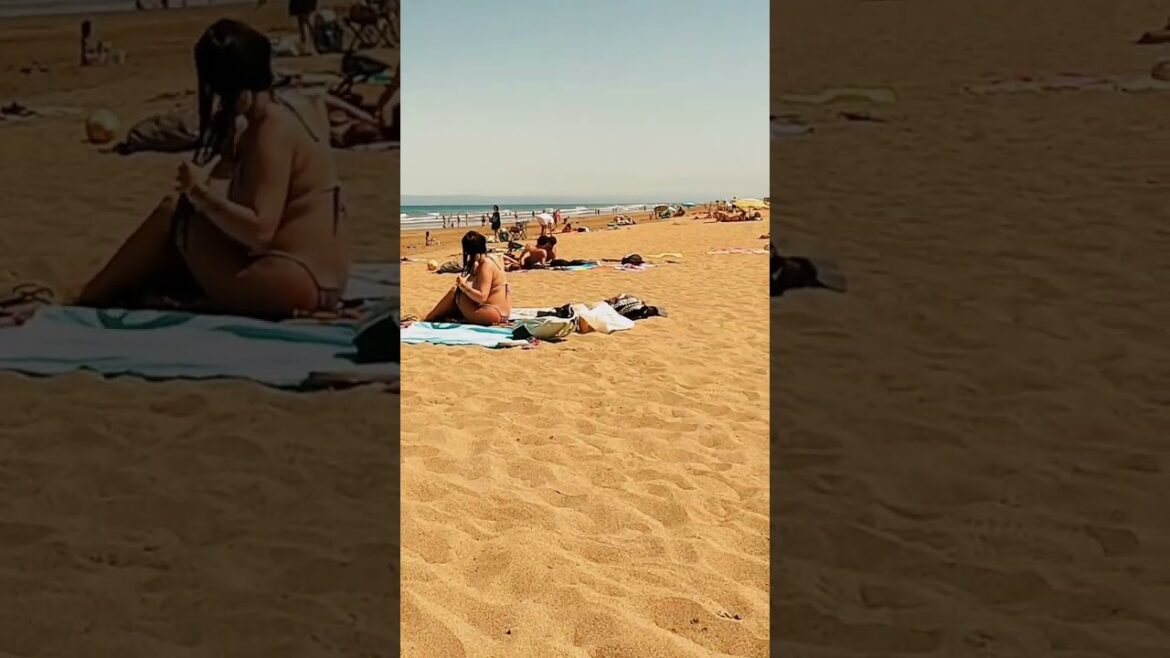 😎 Topless Beach Sunbathing 🏖️ Topless Vacations Nude Beach Girls Toples #Topless #toplessbeach