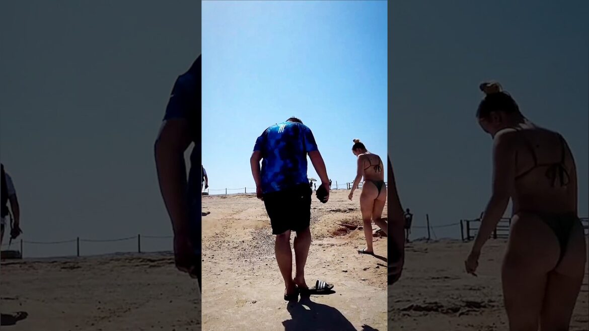 Cala Comte Walking Playa 👙| Ibiza #viralshorts #youtubeshorts #bikini #ibiza #2024