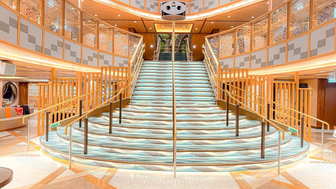 How Much? I Spent 12 Hours on Japan's MOST LUXURIOUS Overnight Ferry!