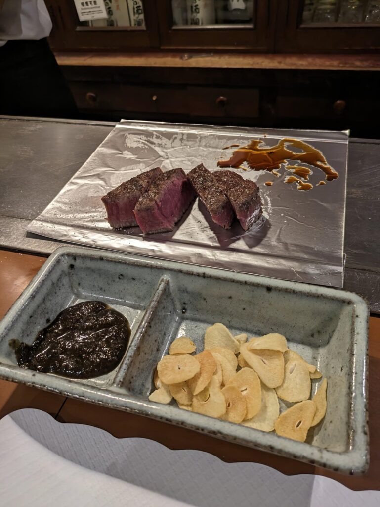 Wagyu beef fillet and sirloin steak from a restaurant established in 1985 and selected as one of the "100 Best Kobe Restaurants"