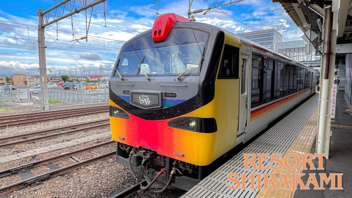 【リゾートしらかみ】日本海の絶景を求めてひた走る 観光列車