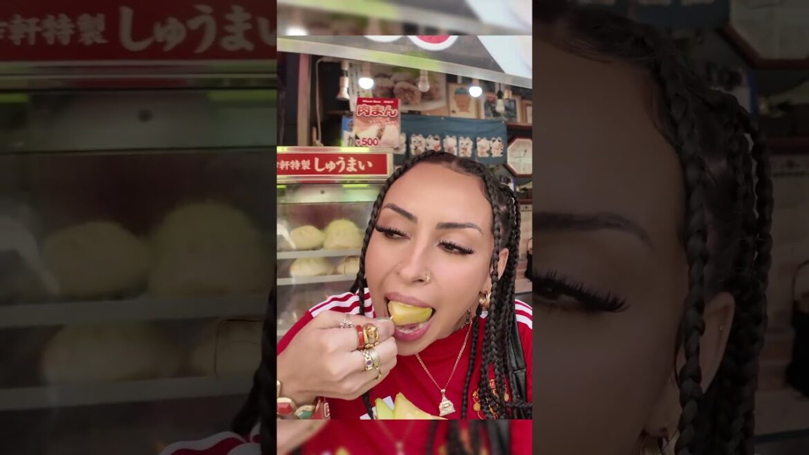 Trying Japans Juiciest Melon! #asmr #japan #food #tokyo