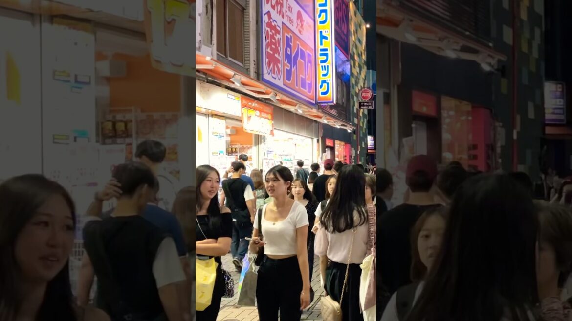 Japan Lifestyle || #japan #travel #japanese #walkthrough #shinjuku #shorts