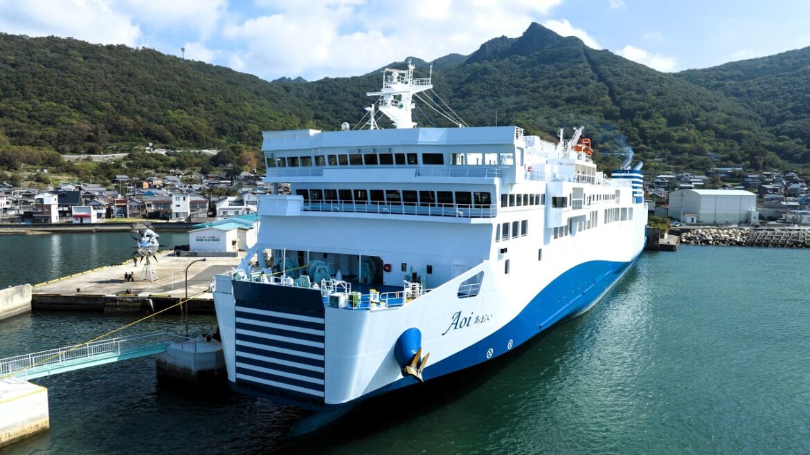 温泉＆足湯付きフェリーで瀬戸内の旅 神戸→小豆島→高松