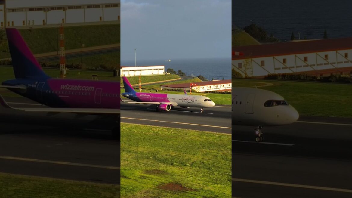 Big 👋👋👋👋 inside the cockpit airplane Wizzair A321Neo #madeiraairport #shorts