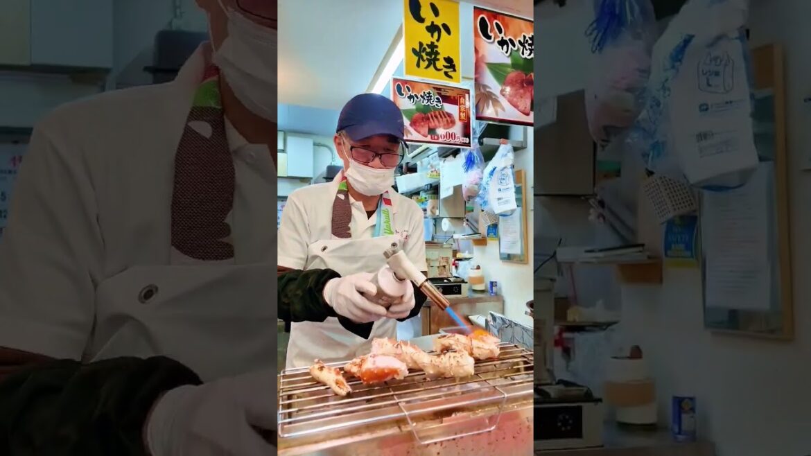 Exploring Hidden Gems | Tsukiji Fish Market's Best Japanese Street Food in Tokyo japan 築地 | 東京 | 日本
