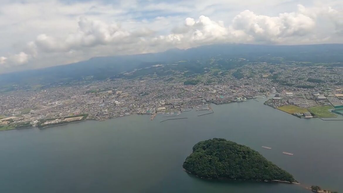 ANA Boeing 767-300 departure from Nagasaki 4k