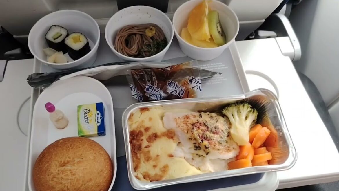 Munich to Osaka Kansai – Lufthansa A350 economy – LH742 Munich to Osaka Kansai - Lufthansa A350 economy - LH742