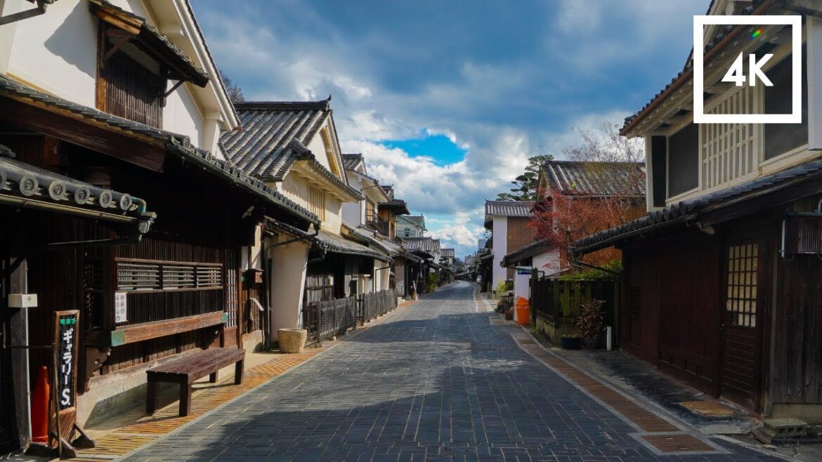 Walking through the Takehara Historic PreservationDistrict, known as another Kyoto.