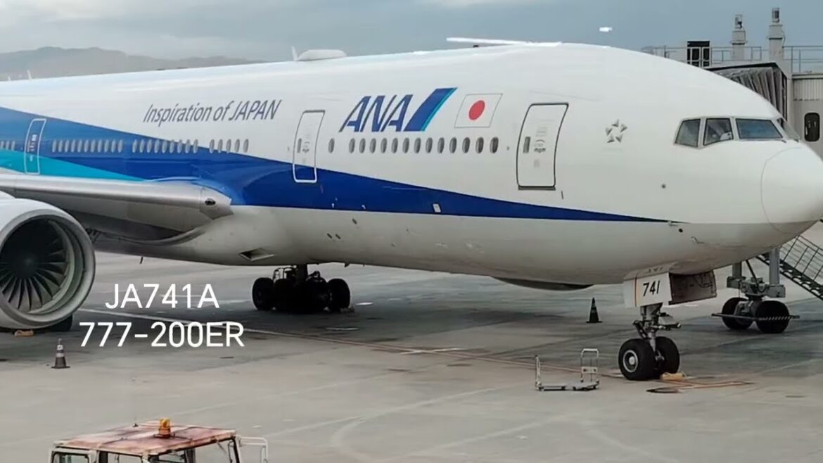 Osaka Itami to Tokyo Haneda, ANA 777-200 Economy