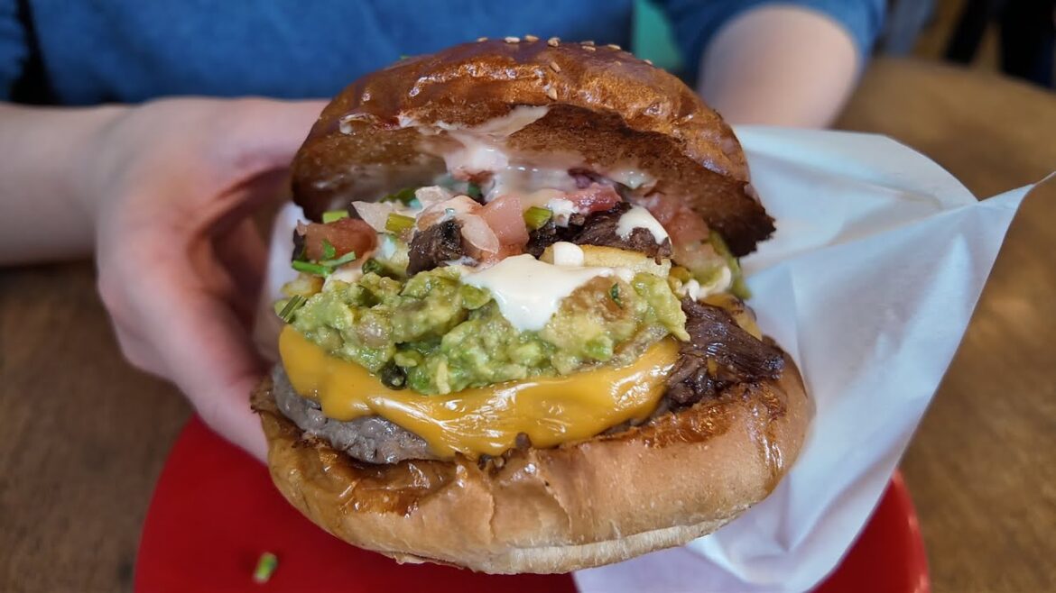 【Harry’s Junction】仙台松島にある日本一のハンバーガーを食べながら1年を振り返る 【Harry's Junction】仙台松島にある日本一のハンバーガーを食べながら1年を振り返る