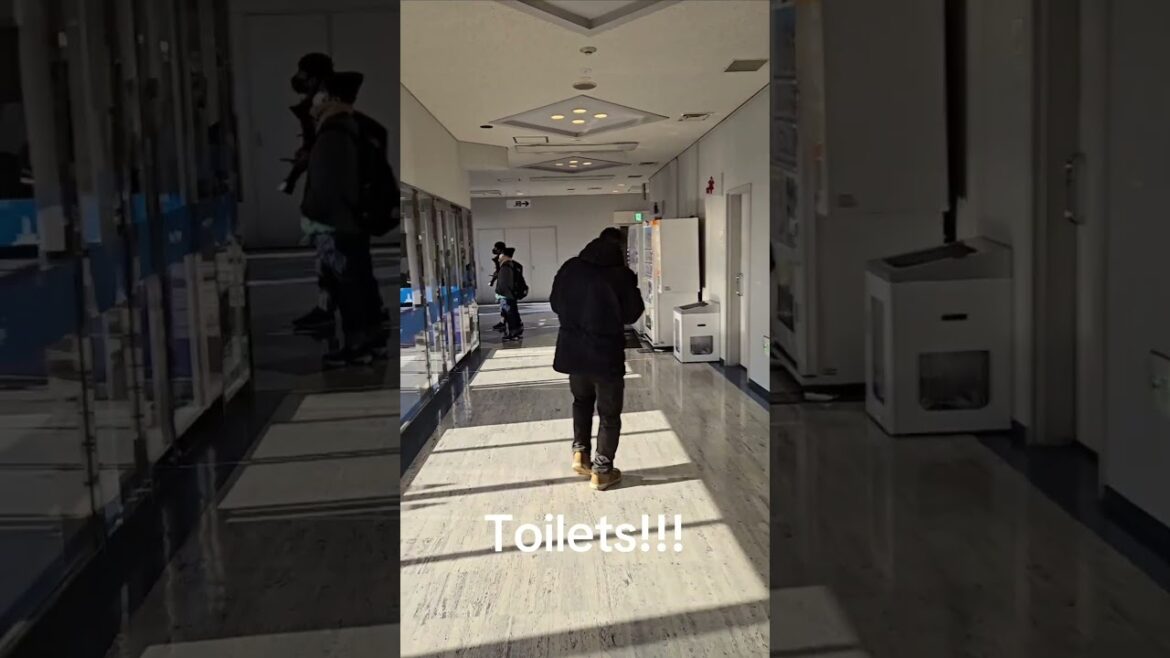 KIX Airport Plane Spotting Lounge Best View and Planespotter Friendly #airlinevideos KIX Airport Plane Spotting Lounge Best View and Planespotter Friendly #airlinevideos