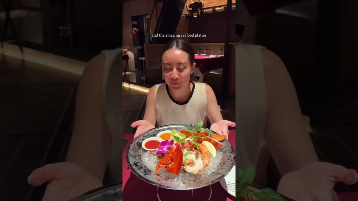 Yokohama’s New Steakhouse: T-Bone, Seafood & Jazz! 🥩🦞🎶 #japan #food #steak #shorts