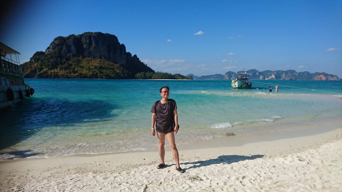 Welcome to the beaches of Okinawa Japan!!! Welcome to the beaches of Okinawa Japan!!!