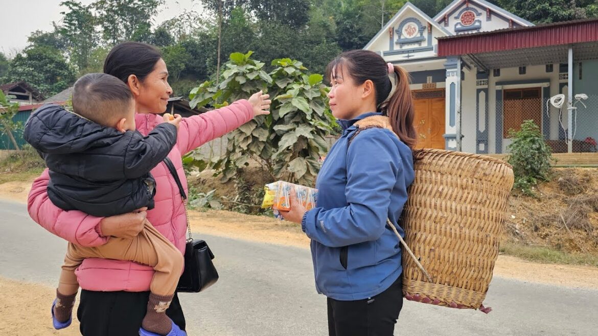 Single mother confused by strange woman's offer.ly tu tay