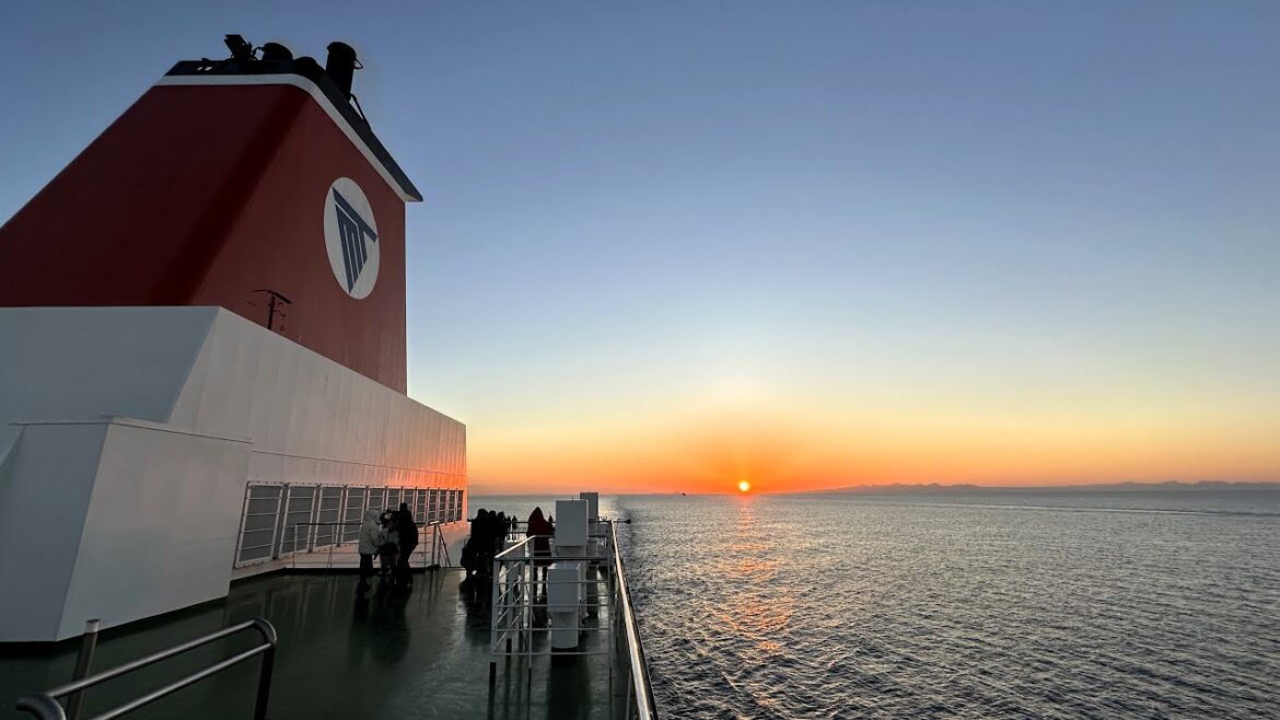 初日の出を見るフェリー旅！2025年元旦 船内で年越し