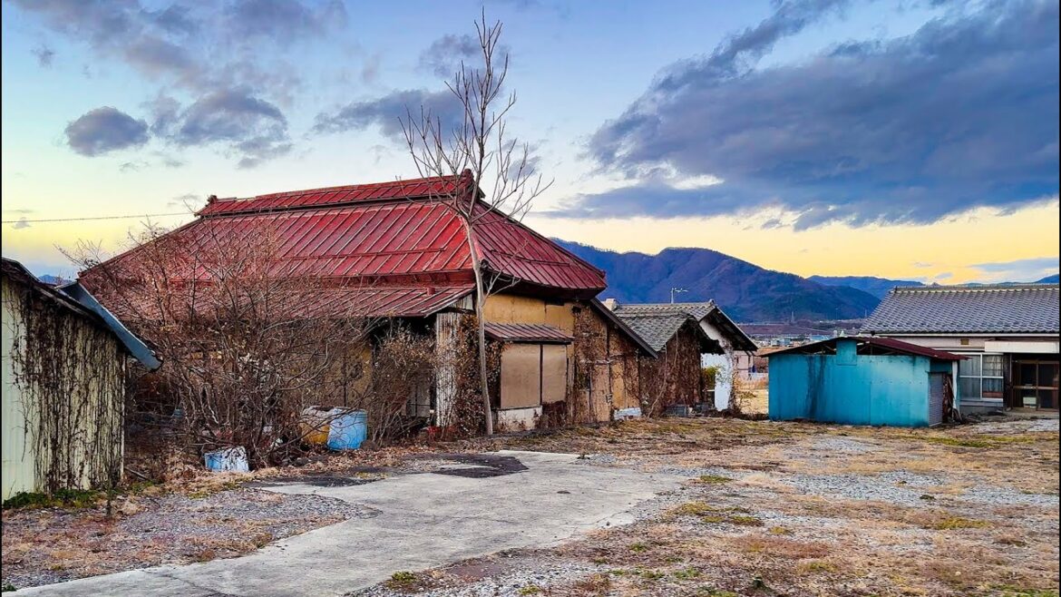 Japanese countryside Yoshida walk (Nagano) //4K HDR