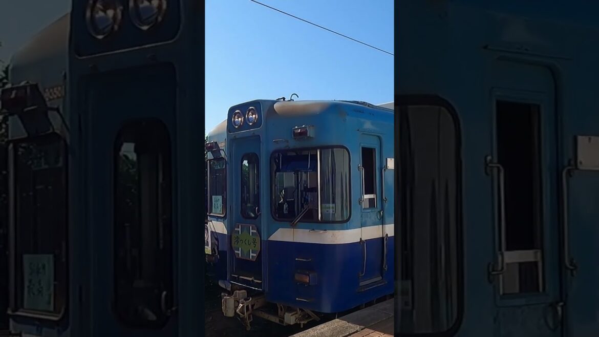 A local train #traveljapan #localtrain #railway A local train #traveljapan #localtrain #railway
