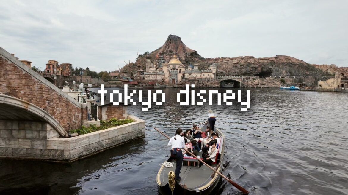 tokyo japan vlog part 2 - exploring disneysea, disneyland parks, disney food, tokyo disney merch