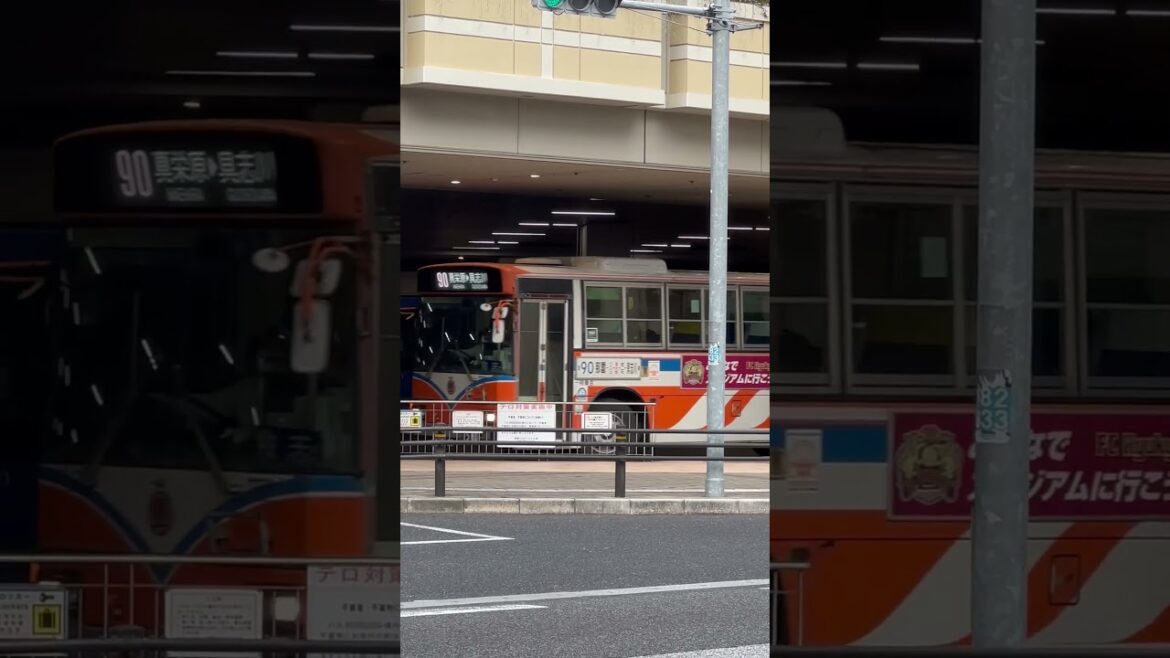 今年最後の速報？那覇であまり見る機会が無かった琉球バス交通の軍バスが那覇から具志川行きの運用に入っている #shorts