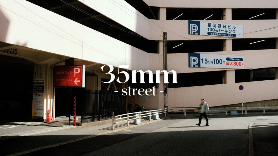 35mm Street Photography in Fukuoka with Composition Breakdown