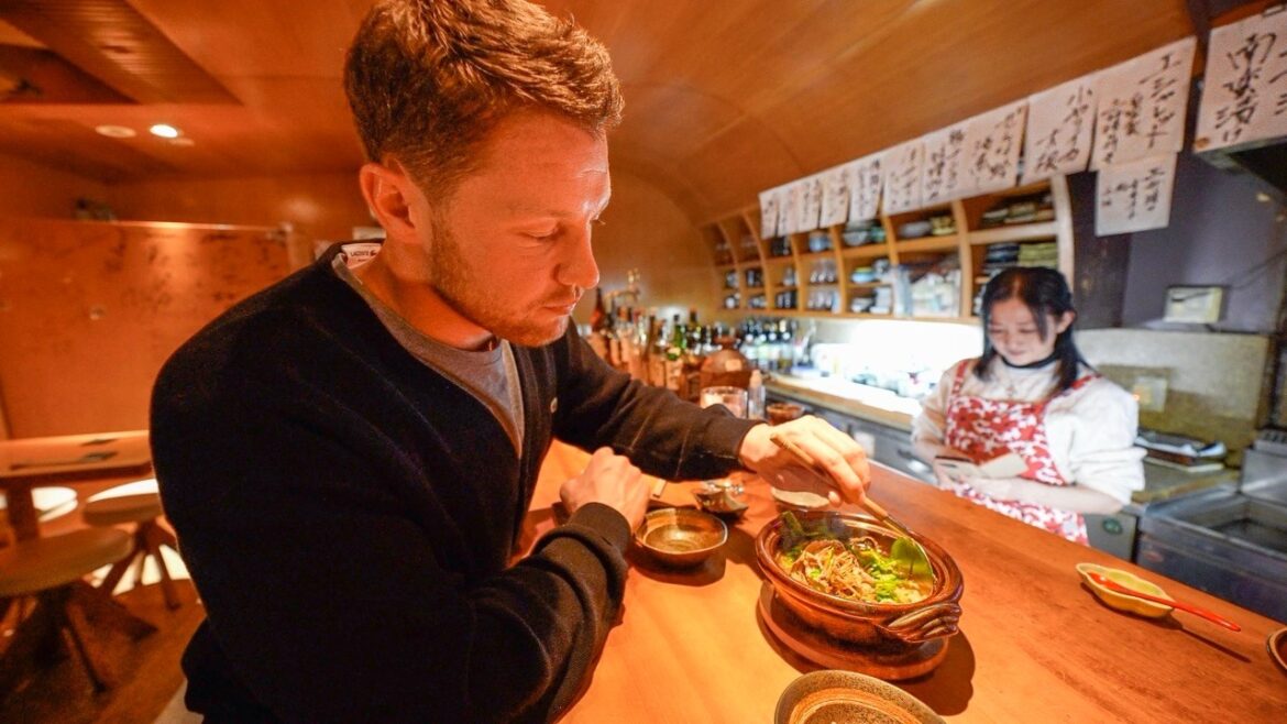 2 Uhr Nachts in Tokyo auf der Suche nach Essen 2 Uhr Nachts in Tokyo auf der Suche nach Essen
