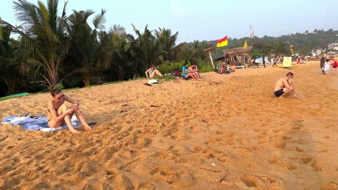 Naked beach of the ocean coast. A walk before bed