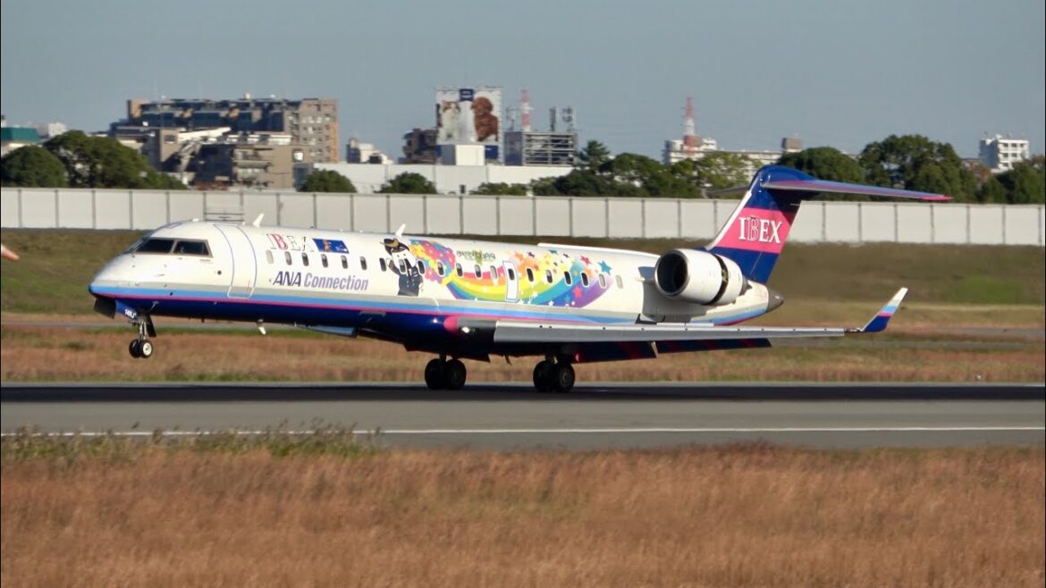 Evening Commuter Rush at Osaka Itami Airport. Up Close Planespotting in 4K Japan Evening Commuter Rush at Osaka Itami Airport. Up Close Planespotting in 4K Japan