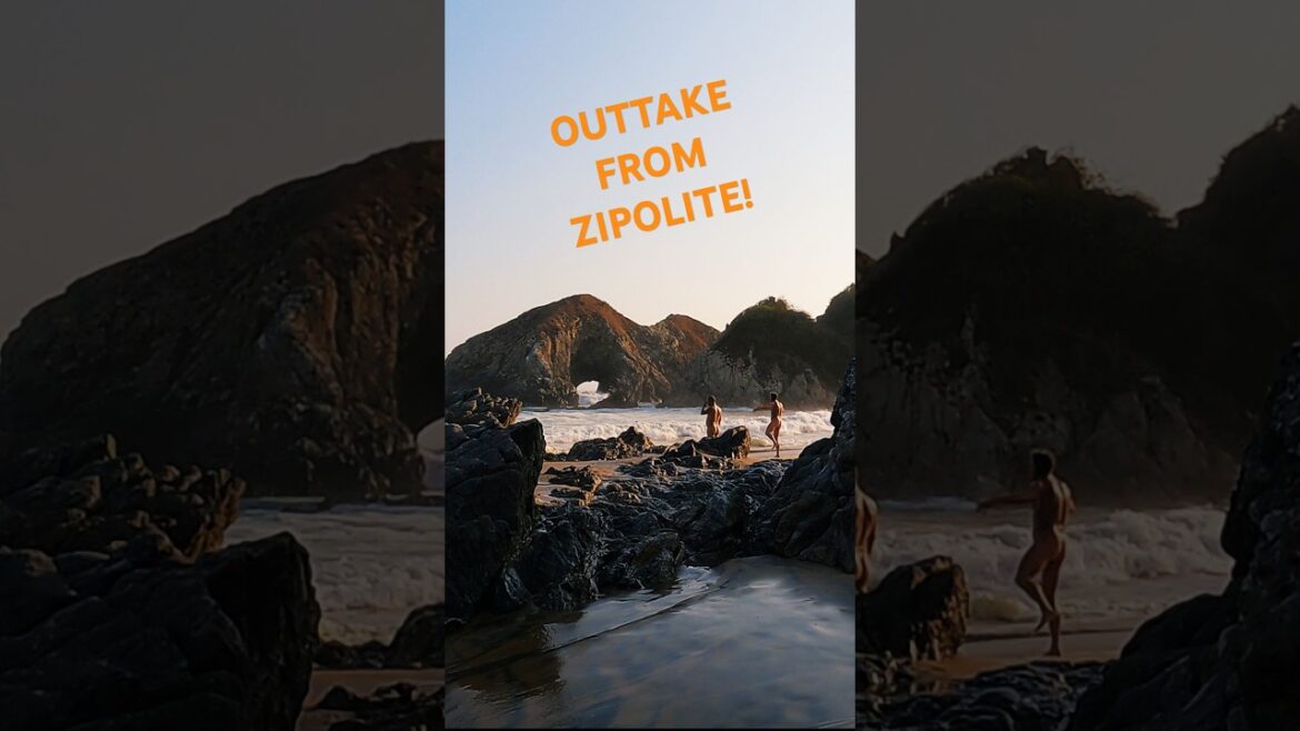Outtake: Nudists crash my VLOG! 🙈 Zipolite Mexico🇲🇽