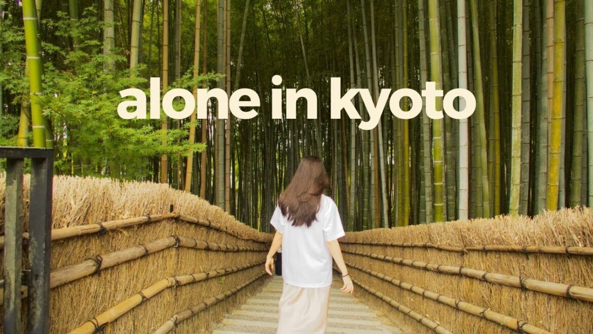 alone in kyoto // solo trip in kyoto, japan