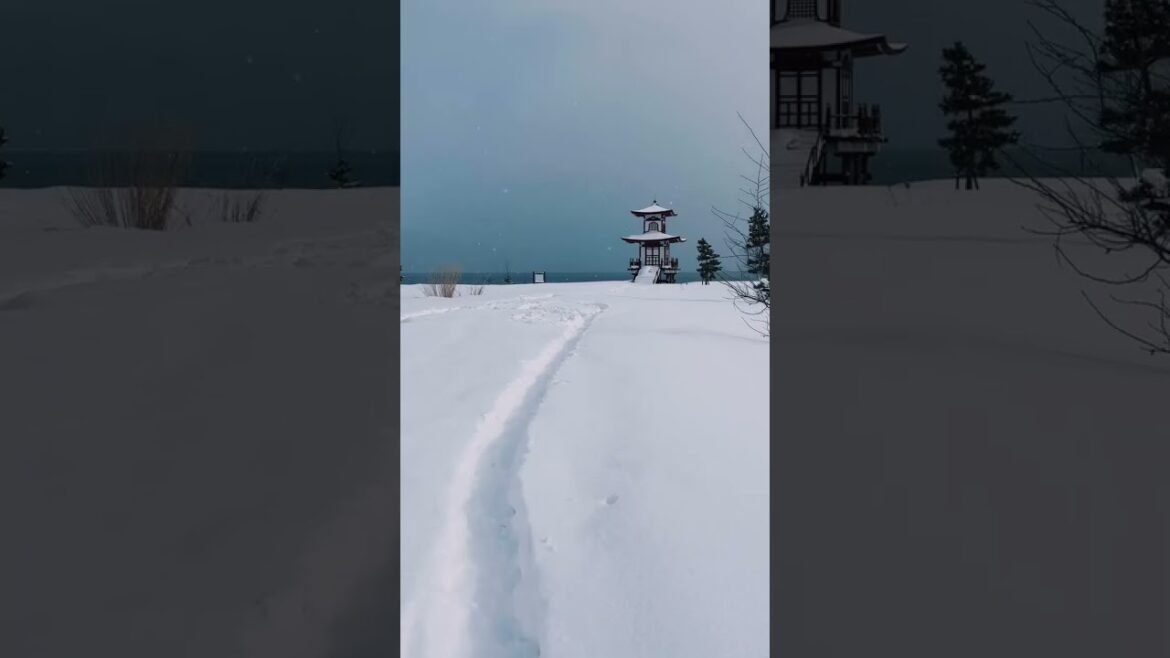 🏯 Hidden Gem in Hokkaido: Ukimido Park’s Beauty ❄️ #japan #japantravel #shorts