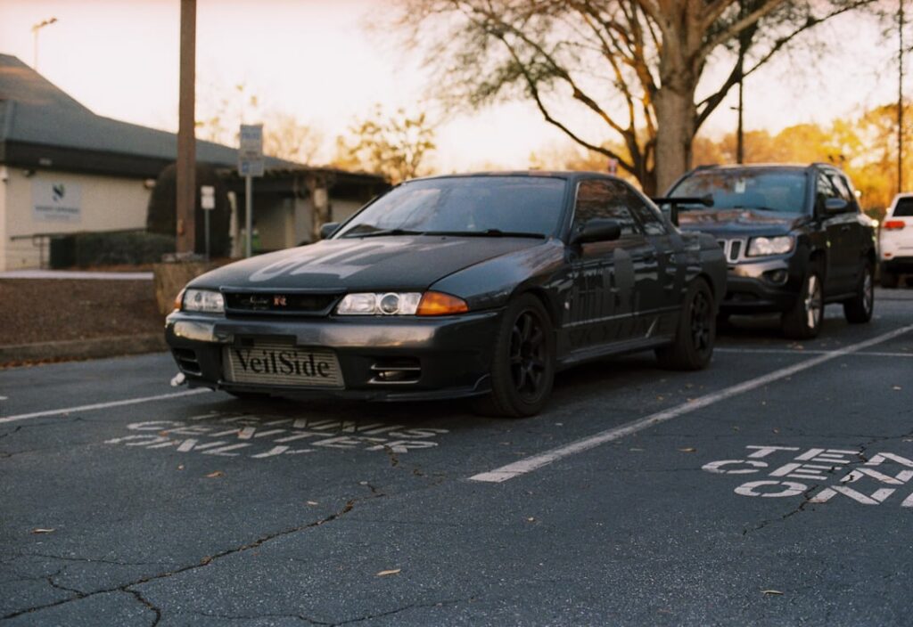 Spotted by my house. Had my camera on me.