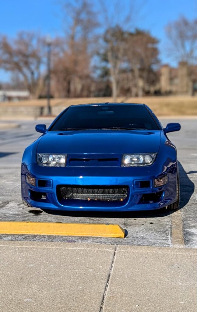 Blue 1990 Nissan 300ZX Z32