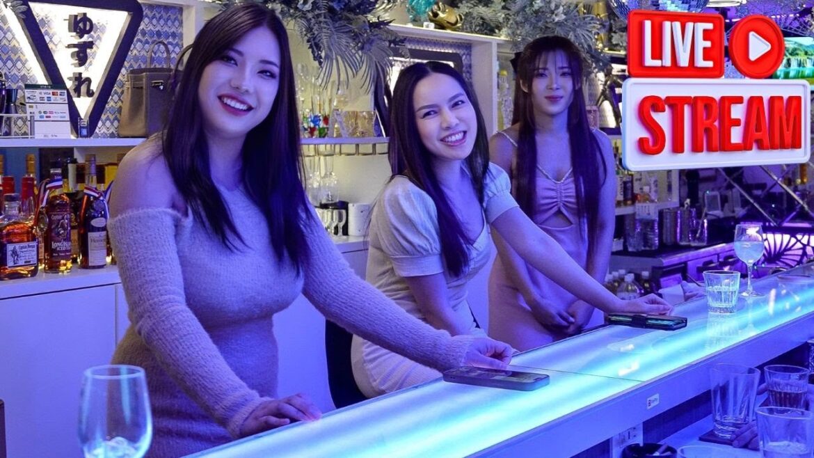 Tokyo’s Girl Bars to Love Hotel Paradise: Midnight to Morning Tokyo's Girl Bars to Love Hotel Paradise: Midnight to Morning