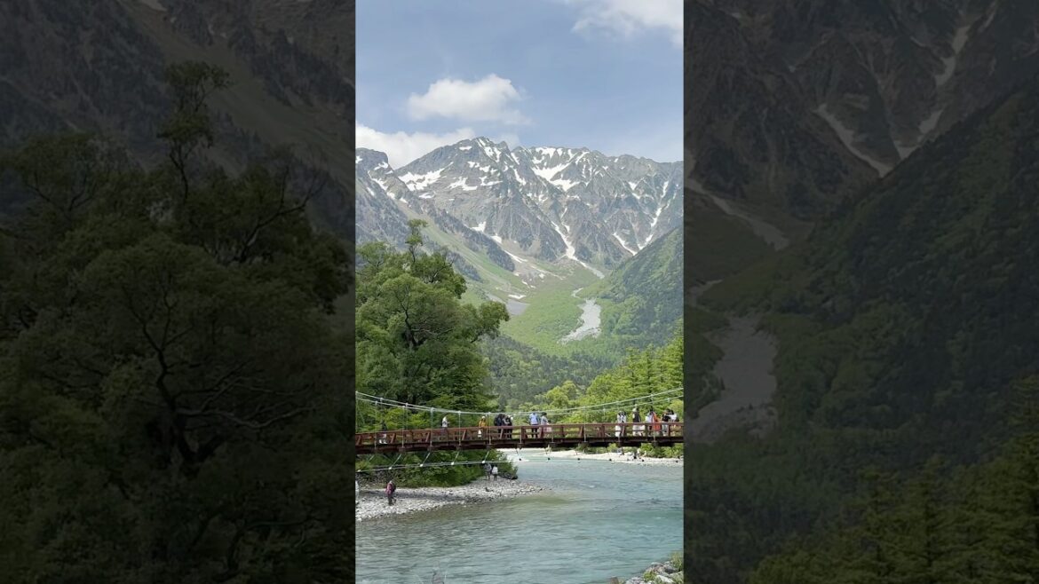 長野の上高地 | Kamikōchi in Nagano 🏞️ #kamikochi #nagano #japan #travel #chemicalbrothers #hiking #shorts