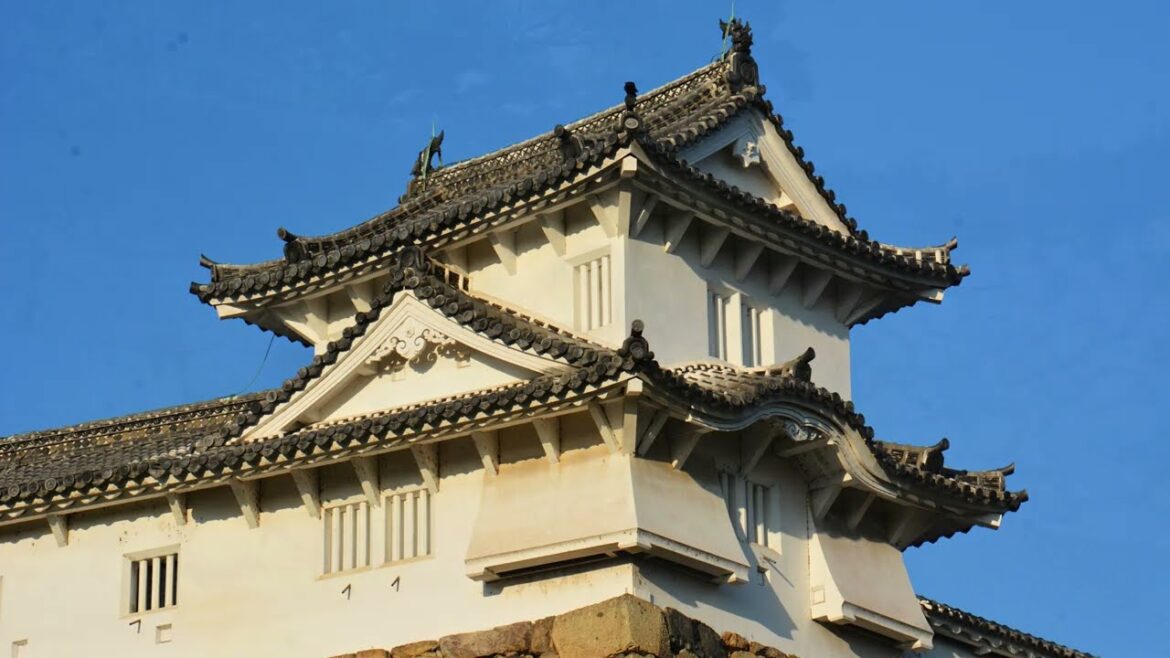 Himeji Castle, Train & Walk (4K) (Virtual Tour) (AJ Walks)