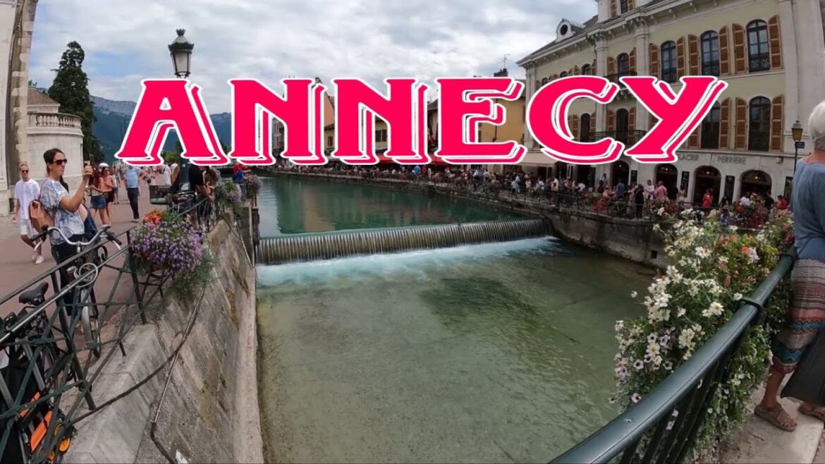 WALKING TOUR IN ANNECY FRANCE||Cara Maila Italia #familyvlog #vacation #travel