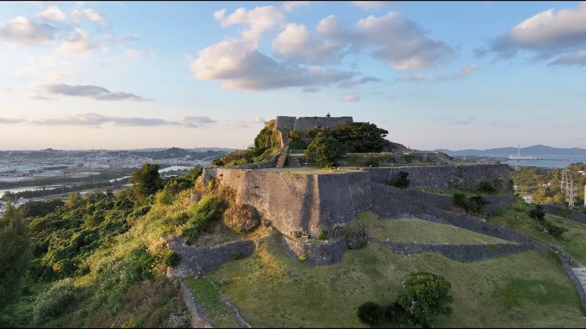 This is Okinawa in January  (4K)