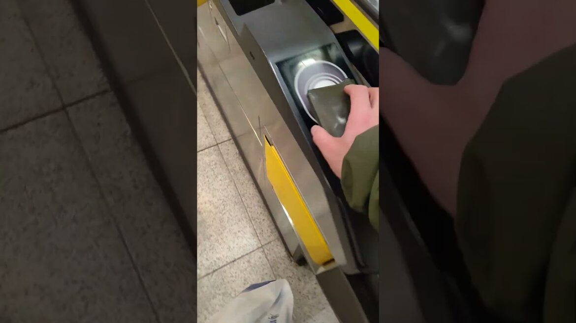 阪神電車三宮駅自動改札機 #shorts