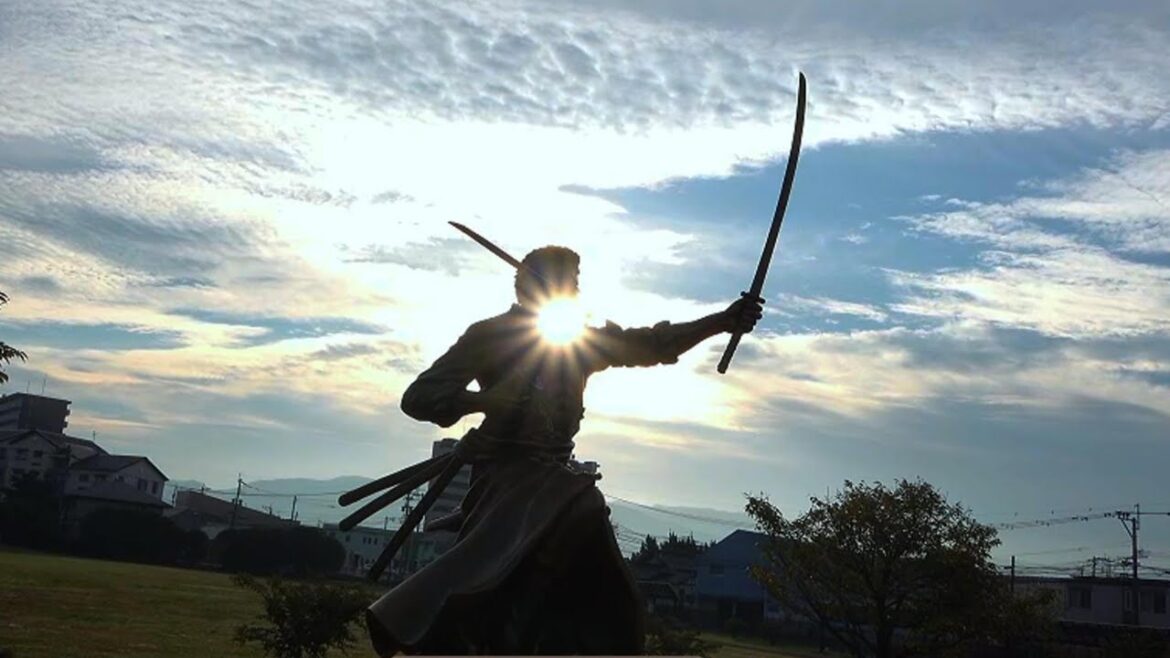 帥氣的三刀流—索隆  ONEPIECE  熊本巡禮The handsome three-sword style—Zoro ONE PIECE Kumamoto Tour 帥氣的三刀流---索隆  ONEPIECE  熊本巡禮The handsome three-sword style---Zoro ONE PIECE Kumamoto Tour