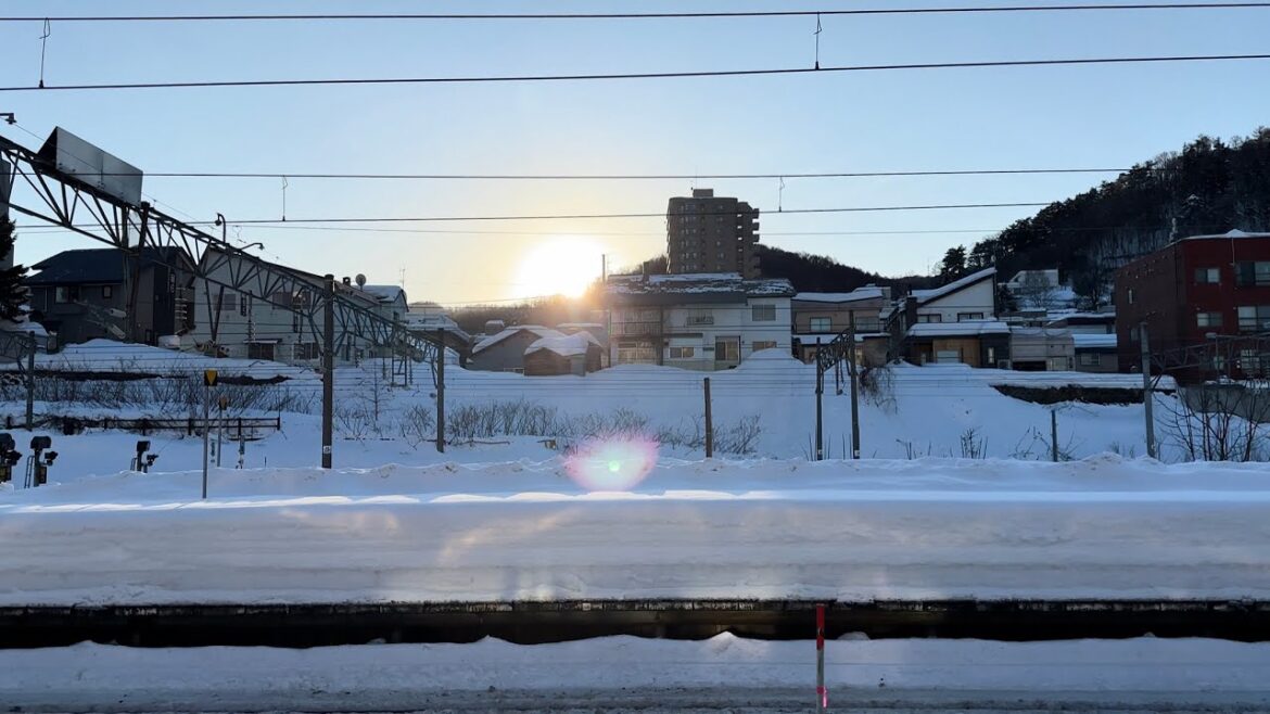 Otaru Station - Railroad Scenery in Japan / 4K HDR
