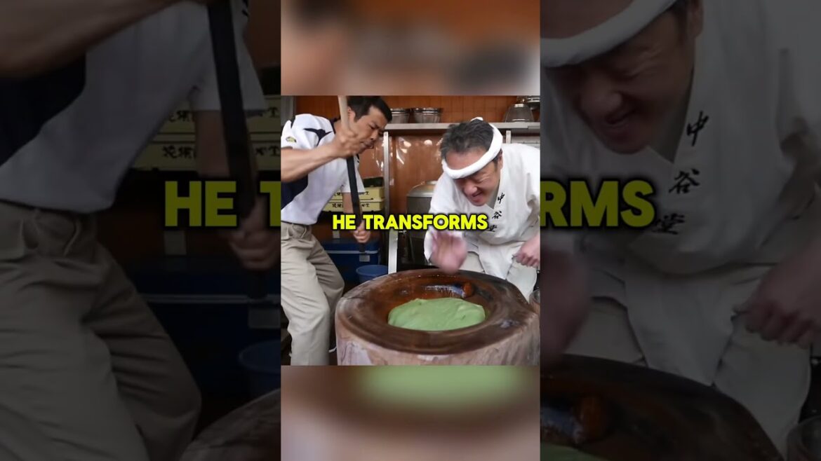 Unreal Mochi-Making Skills! The Fastest Hands in Japan 🤯 #StreetFood #JapaneseFood #japanculture