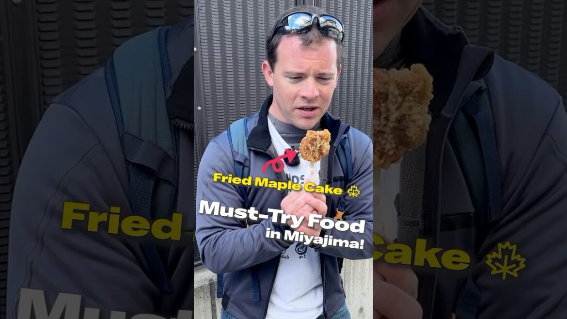 Must-Try Food in Miyajima! Fried Maple Cake 🍁